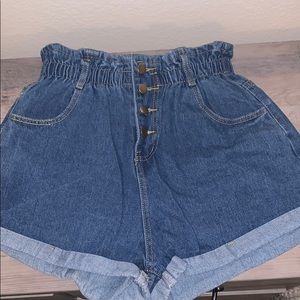 Scrunched High Waisted shorts